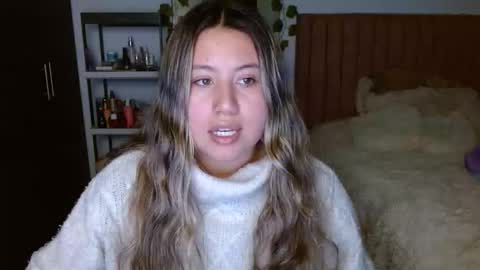 EIMY   MODEL INDEPENDENT online show from 10/24/25, 03:47