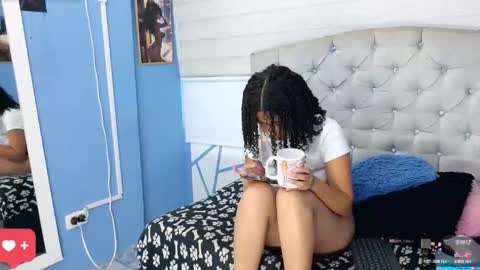 Snapshot of eimy_hot18 chatting on 01/08/26, 03:03 eimy_hot18 online show from 01/08/26, 03:03