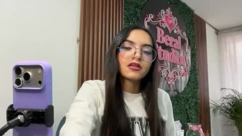 eimy_rosse18 online show from 05/04/26, 01:18