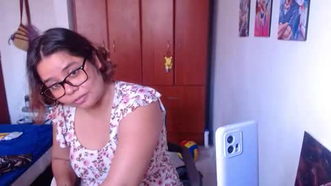 Snapshot of eimy_saenzz chatting on 01/16/26, 06:12 eimy_saenzz online show from 01/16/26, 06:12