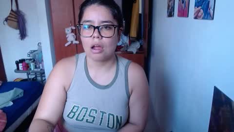 Snapshot of eimy_saenzz chatting on 01/18/26, 04:22 eimy_saenzz online show from 01/18/26, 04:22
