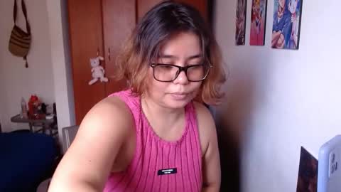 Snapshot of eimy_saenzz chatting on 02/07/26, 04:54 eimy_saenzz online show from 02/07/26, 04:54