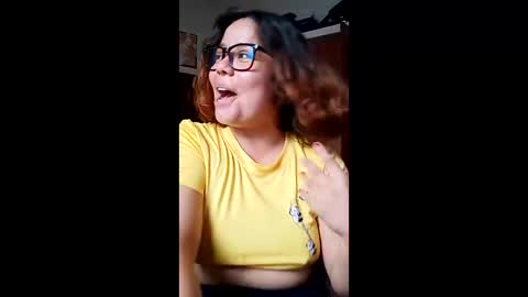 Snapshot of eimy_saenzz chatting on 04/11/26, 05:17 eimy_saenzz online show from 04/11/26, 05:17