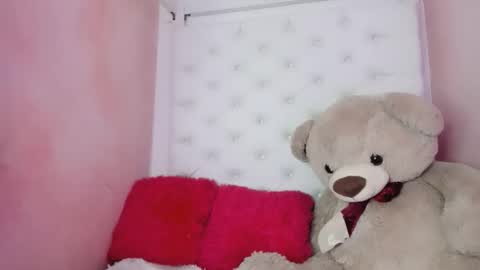 Snapshot of eimy_skinny chatting on 02/26/26, 12:37 eimy online show from 02/26/26, 12:37