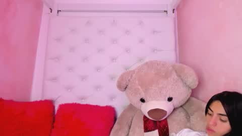 Snapshot of eimy_skinny chatting on 02/27/26, 01:22 eimy online show from 02/27/26, 01:22