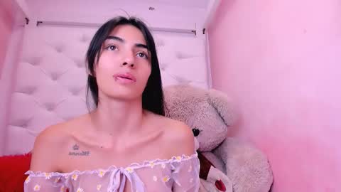 Snapshot of eimy_skinny chatting on 03/07/26, 12:57 eimy online show from 03/07/26, 12:57