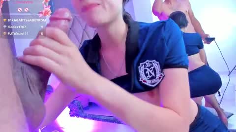 YG COUPLE online show from 09/13/25, 09:14