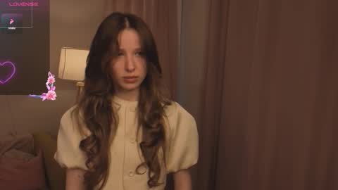 eira_kilian online show from 12/02/25, 07:47