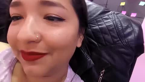 Snapshot of eireneninon chatting on 04/30/26, 11:31 Eirene online show from 04/30/26, 11:31