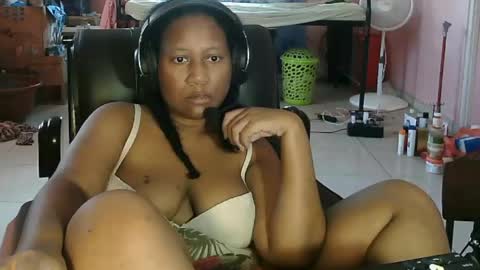 Eirondra Valeen online show from 04/26/26, 03:10