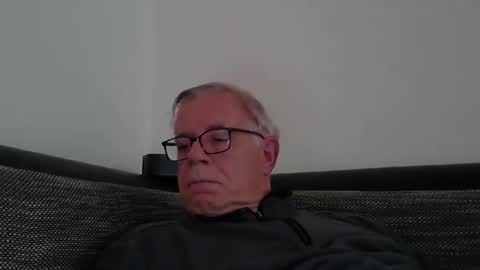 Snapshot of eisbaer1957 chatting on 01/01/25, 08:35 eisbaer1957 online show from 01/01/25, 08:35