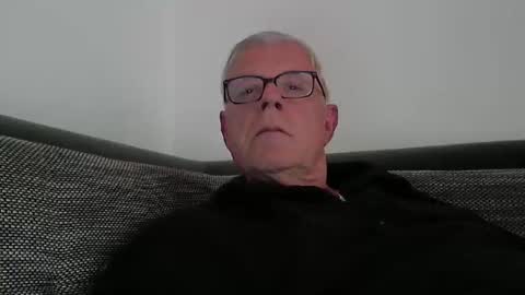 eisbaer1957 online show from 03/19/26, 05:17