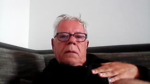Snapshot of eisbaer1957 chatting on 07/04/26, 07:03 eisbaer1957 online show from 07/04/26, 07:03