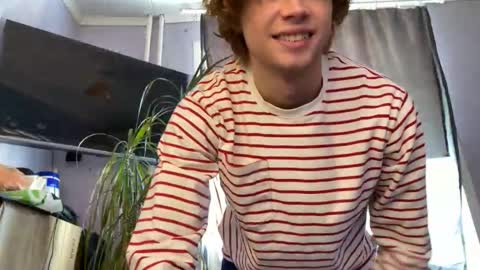 Eitan online show from 09/18/25, 06:48