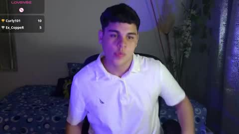 Snapshot of eithan_jonnes chatting on 03/08/26, 02:04 Eithan online show from 03/08/26, 02:04