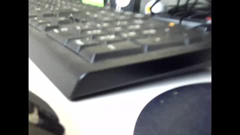 Snapshot of ejaculator75 chatting on 09/17/25, 03:24 Horny me online show from 09/17/25, 03:24