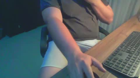 Snapshot of ekudemic chatting on 12/17/24, 12:45 Juan Pablo M online show from 12/17/24, 12:45