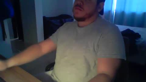 Snapshot of ekudemic chatting on 11/18/25, 06:01 Juan Pablo M online show from 11/18/25, 06:01