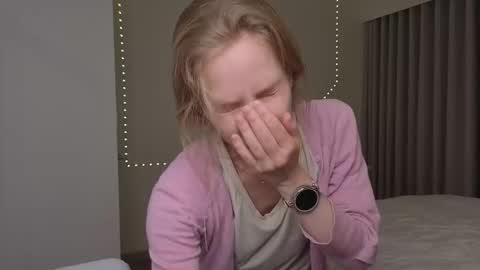 please read my bio there is information about private shows and about my personality online show from 01/11/26, 09:03