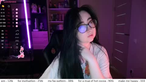 If you like it when I meow give me a thumbs up online show from 05/04/26, 10:33
