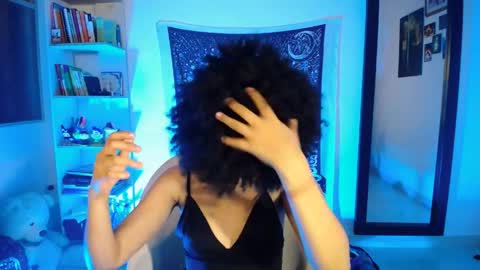 Snapshot of ela_0 chatting on 04/02/26, 06:22 Ela Help me reach 100 thumbs up online show from 04/02/26, 06:22