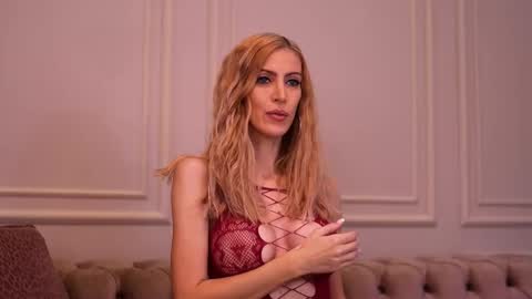 Ella online show from 01/10/26, 06:04