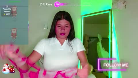 Snapshot of elahia__marquez chatting on 12/03/25, 02:52 Elahia online show from 12/03/25, 02:52