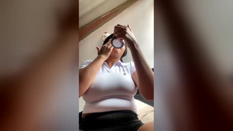 Snapshot of elahia__marquez chatting on 01/11/26, 06:57 Elahia online show from 01/11/26, 06:57