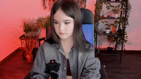 Snapshot of elainebeness chatting on 01/06/26, 07:28 Your sweet girl online show from 01/06/26, 07:28