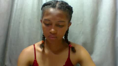 elaliealdy online show from 11/18/25, 07:13