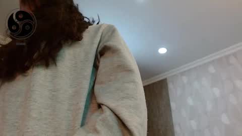 elamurray online show from 11/21/25, 11:20