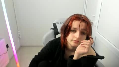 Evie online show from 04/30/26, 09:26