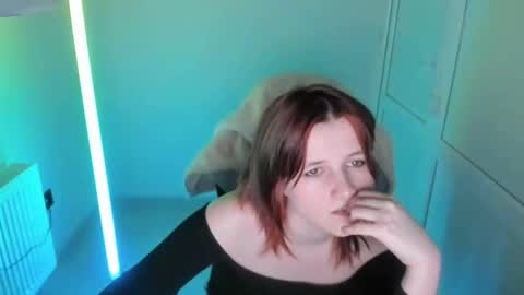 Evie online show from 05/08/26, 12:54