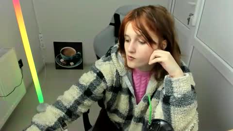 Evie online show from 05/14/26, 10:33