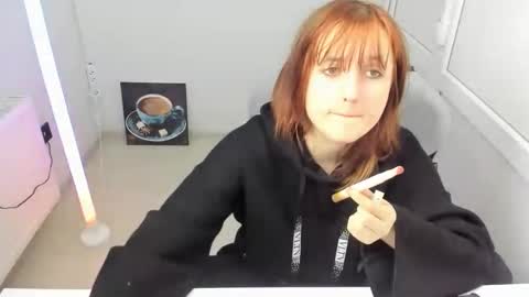 Evie online show from 05/18/26, 07:03