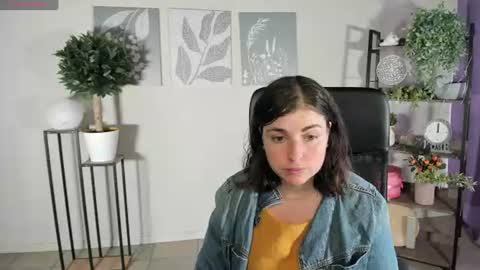 Snapshot of elara_starfall chatting on 06/29/26, 05:25 Marta online show from 06/29/26, 05:25