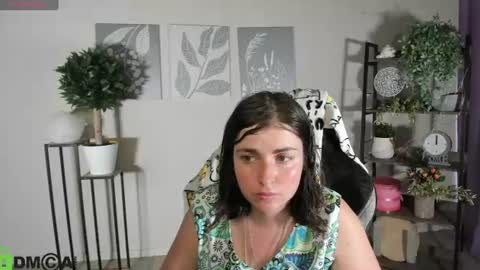 Snapshot of elara_starfall chatting on 07/04/26, 05:46 Marta online show from 07/04/26, 05:46