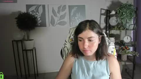 Snapshot of elara_starfall chatting on 07/06/26, 05:37 Marta online show from 07/06/26, 05:37