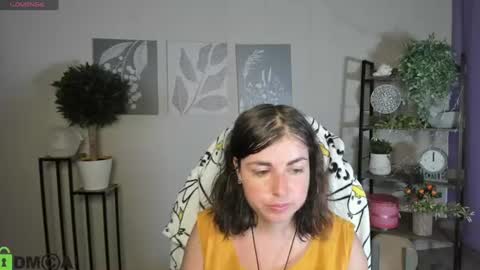 Snapshot of elara_starfall chatting on 07/13/26, 05:10 Marta online show from 07/13/26, 05:10