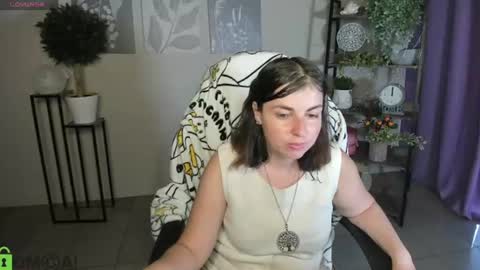 Snapshot of elara_starfall chatting on 07/15/26, 05:23 Marta online show from 07/15/26, 05:23
