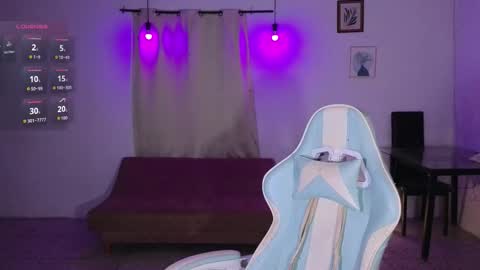 elaseles23 online show from 11/08/25, 12:55