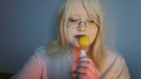 elayne_sweet online show from 06/22/26, 06:10