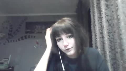 Lia online show from 04/19/26, 06:10