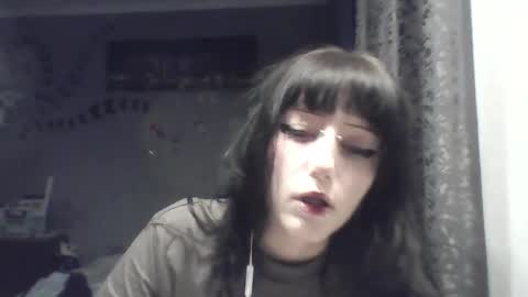 Snapshot of elaynetanton chatting on 04/27/26, 05:11 Lia online show from 04/27/26, 05:11