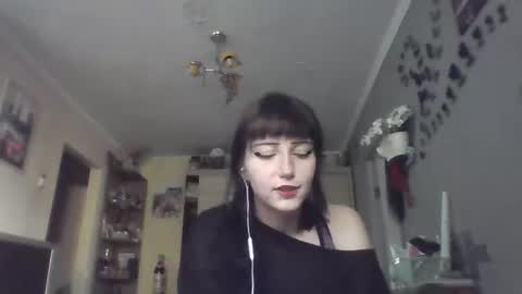 Snapshot of elaynetanton chatting on 06/26/26, 04:44 Lia online show from 06/26/26, 04:44