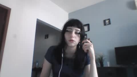 Snapshot of elaynetanton chatting on 07/02/26, 09:48 Lia online show from 07/02/26, 09:48