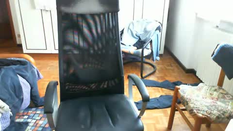 Snapshot of elbasca chatting on 06/30/26, 11:00 elbasca online show from 06/30/26, 11:00