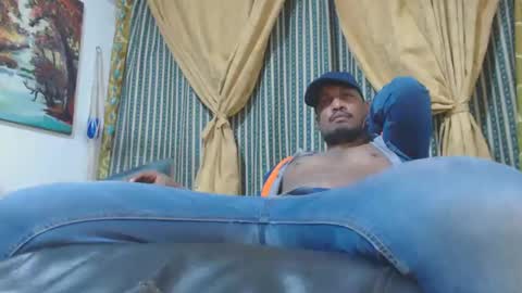 Snapshot of elcaballeroblack chatting on 10/27/25, 12:15 elcaballeroblack online show from 10/27/25, 12:15