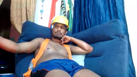 Snapshot of elcaballeroblack chatting on 02/05/26, 02:05 elcaballeroblack online show from 02/05/26, 02:05