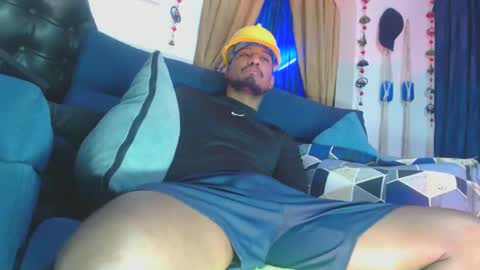 Snapshot of elcaballeroblack chatting on 02/21/26, 07:48 elcaballeroblack online show from 02/21/26, 07:48